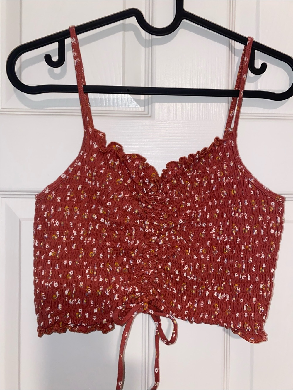 Aeropostale Rust Floral Smocked‎ Tie-Front Crop Tank